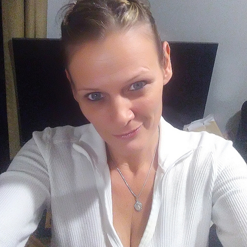 Meet your Posher, Virginia